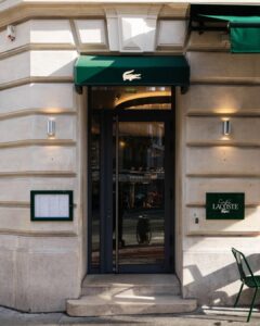 Quando a loja vira café: marcas transformam o varejo em experiência gastronômica