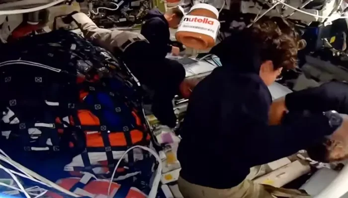 Transmissão flagra pote de Nutella flutuando na espaçonave Orion Foto: ANSA / Ansa - Brasil